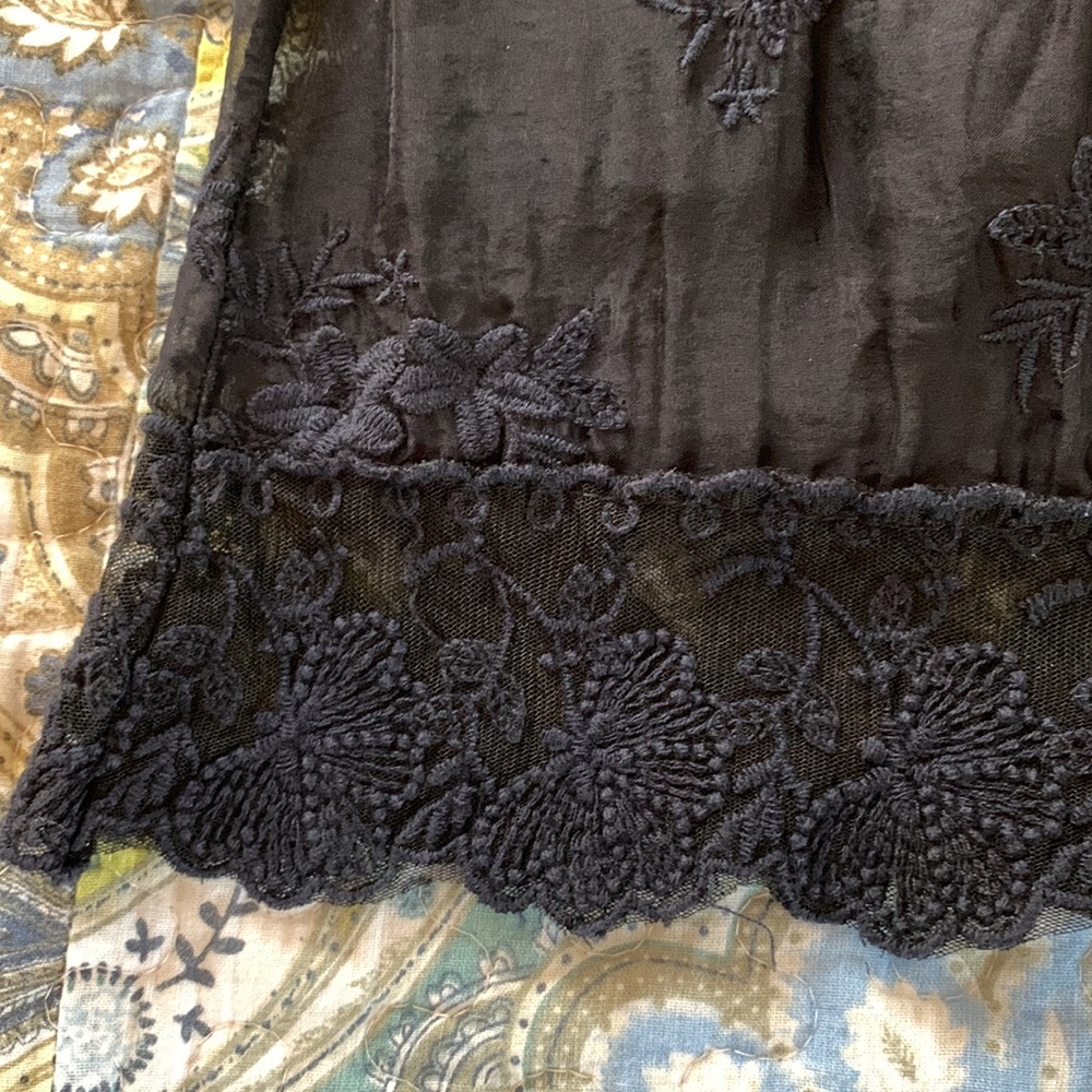 Nicole sheer embroidered navy blue skirt M - Picture 6 of 11